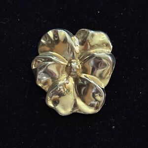 Jeri-Lou Vintage Gold tone flower scarf clip